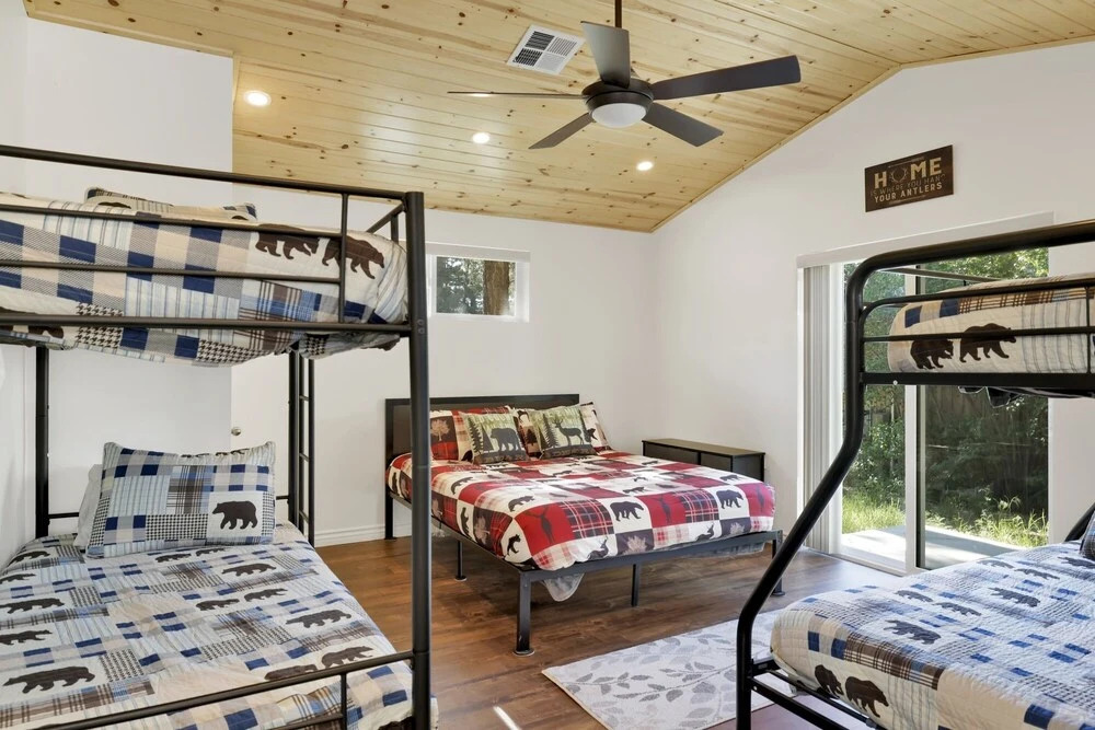 2145-the Getaway 2 Bedroom Home by Redawning