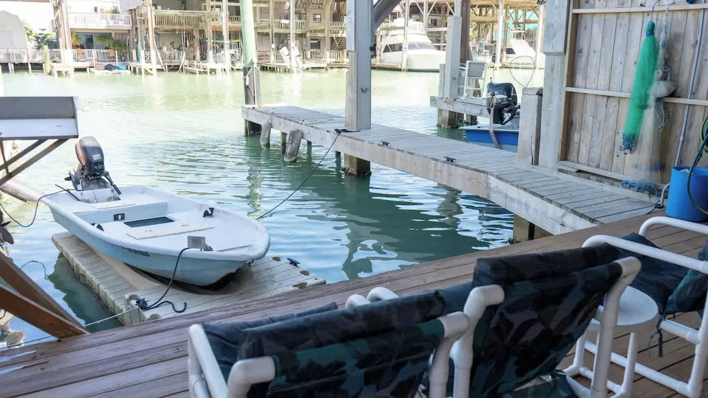 Channelfront - Dock - Fishing - BBQ - Deck