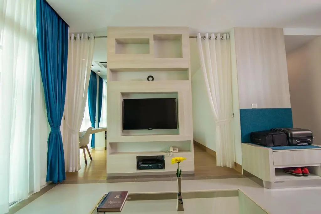 The Twin B Palace Hotel & Apartments
