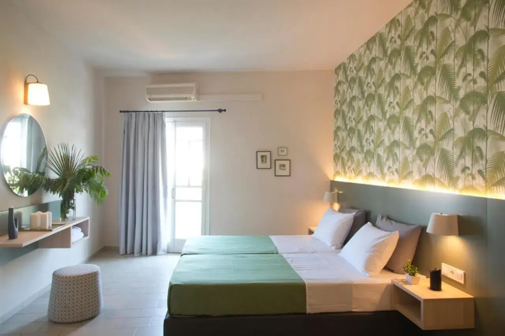 Sunshine Hotel  Studios