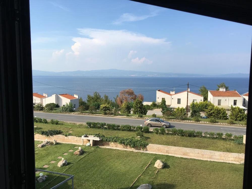 Deluxe Sea View Maisonette