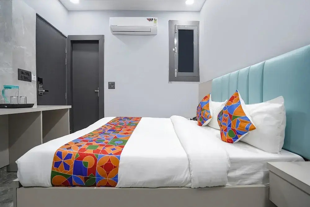 FabHotel The Royal - Nr Guru Govind Singh University