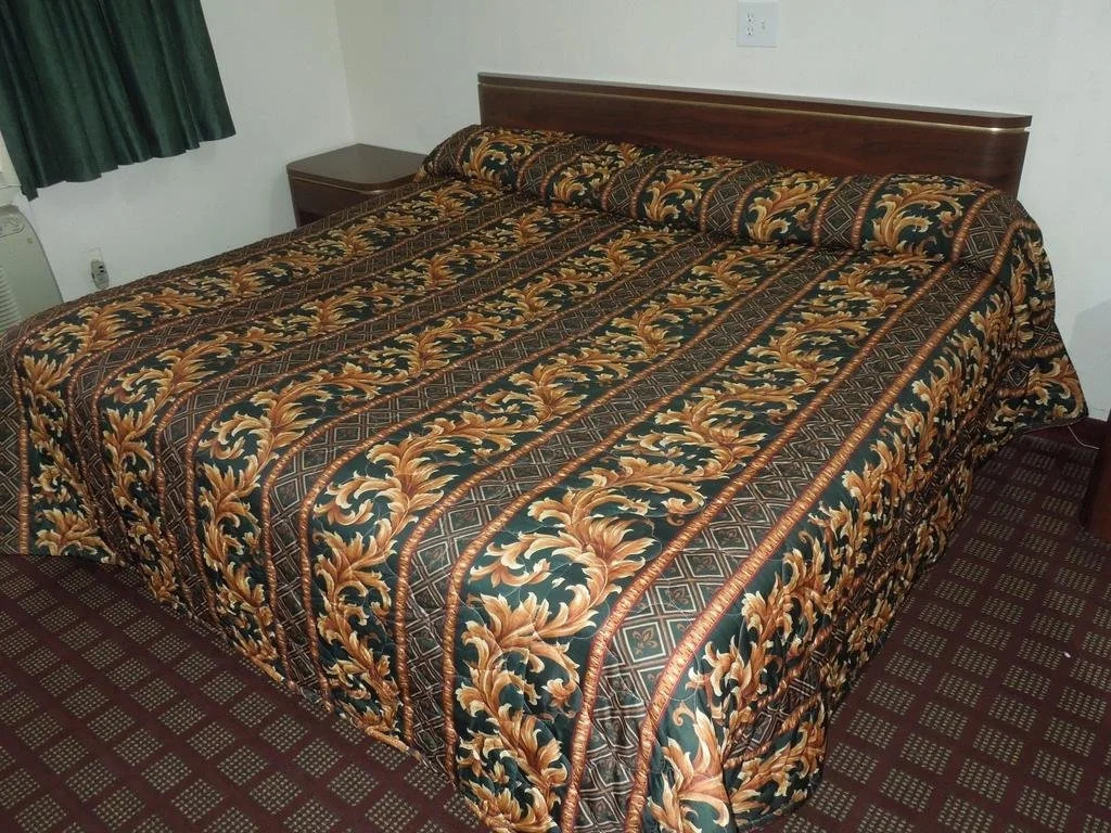 West Shore Motel