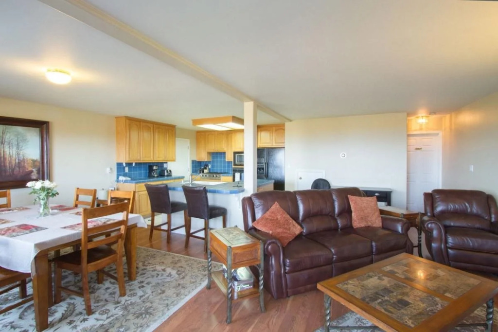 Surf and Sand Lodge