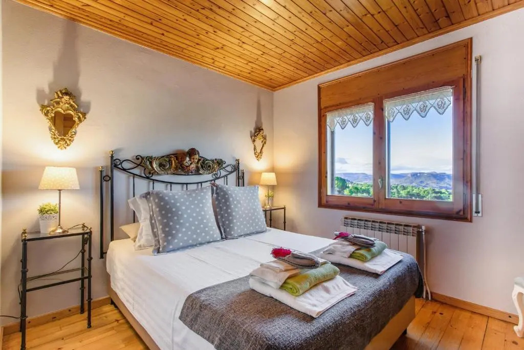 Villa With 7 Bedrooms in Capellades - Barcelona, With Wonderful Mountain View, Private Pool, Furnished Garden