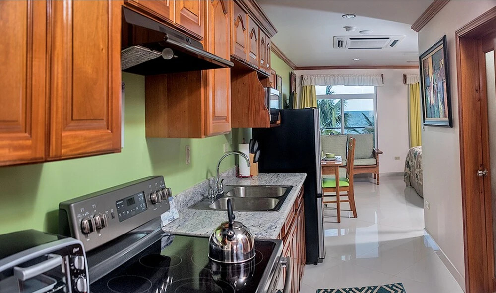 Miramar Suites