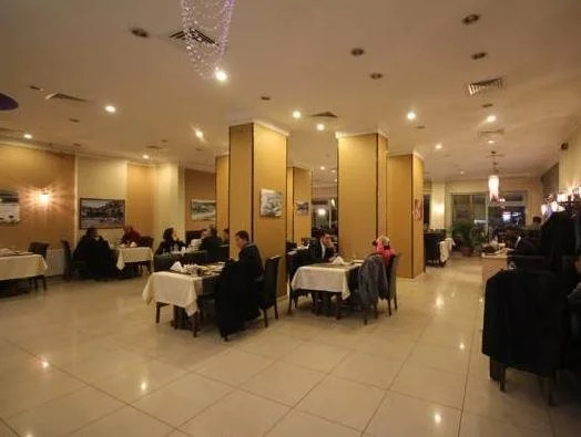 Petek Hotel