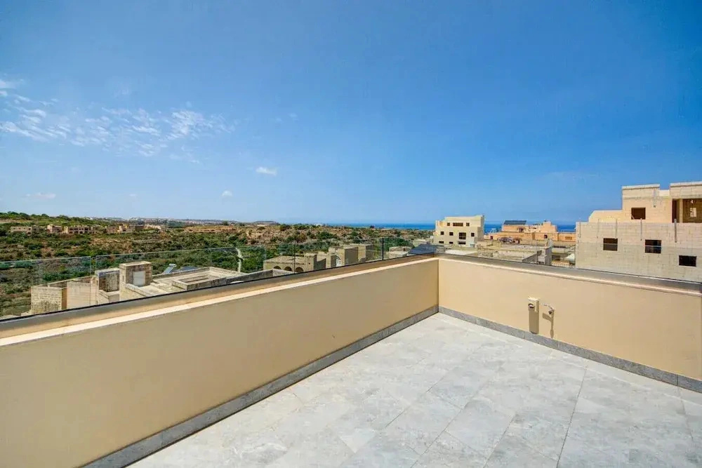 Stylish Gozo Penthouse Spacious and Quiet Terrace