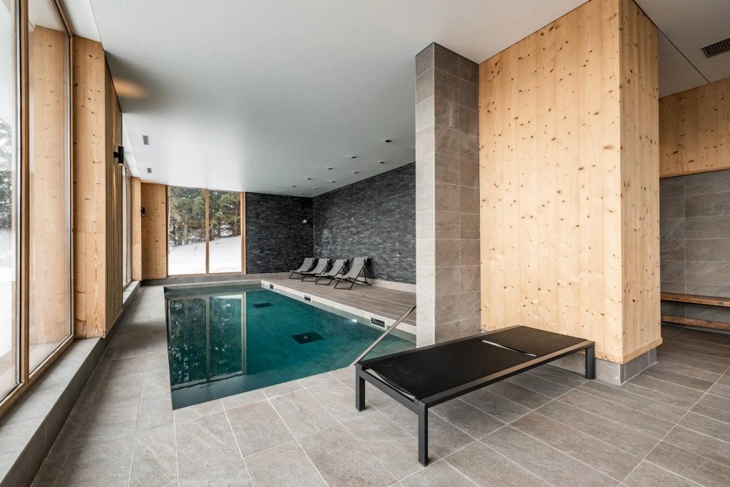 THUJA - Modern Apartment in Luxury Residence