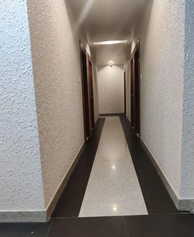 HOTEL DAISY