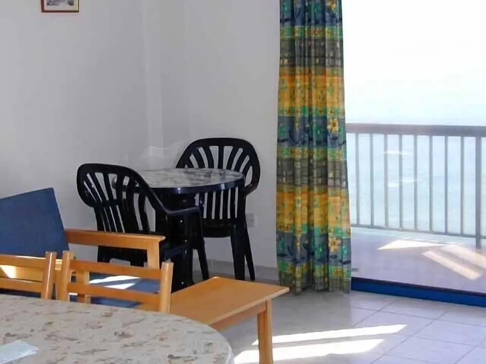 Sun Camero Apartments