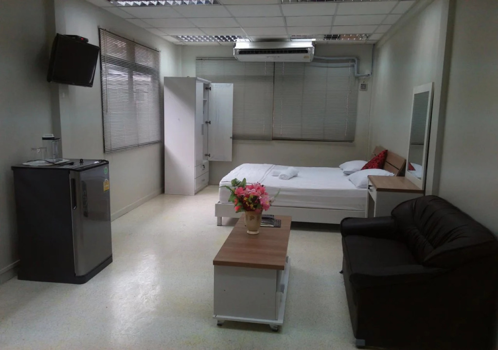 Royal Anand Guest House
