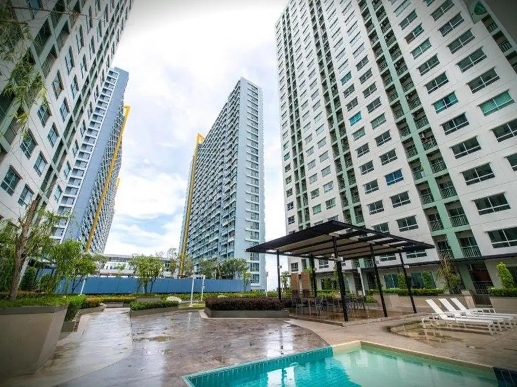 Lumpini Seaview Top Floor