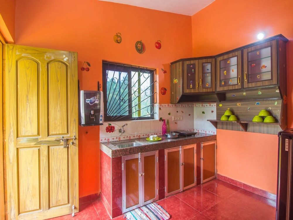 OYO 18261 Home Beachside 2BHK Utorda Beach