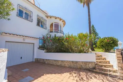 Villa Pura Vida by Abahana Villas