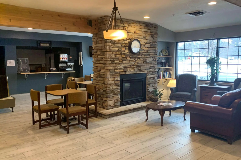Comfort Inn & Suites Weston - Wausau