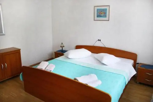 Apartment Pahljina