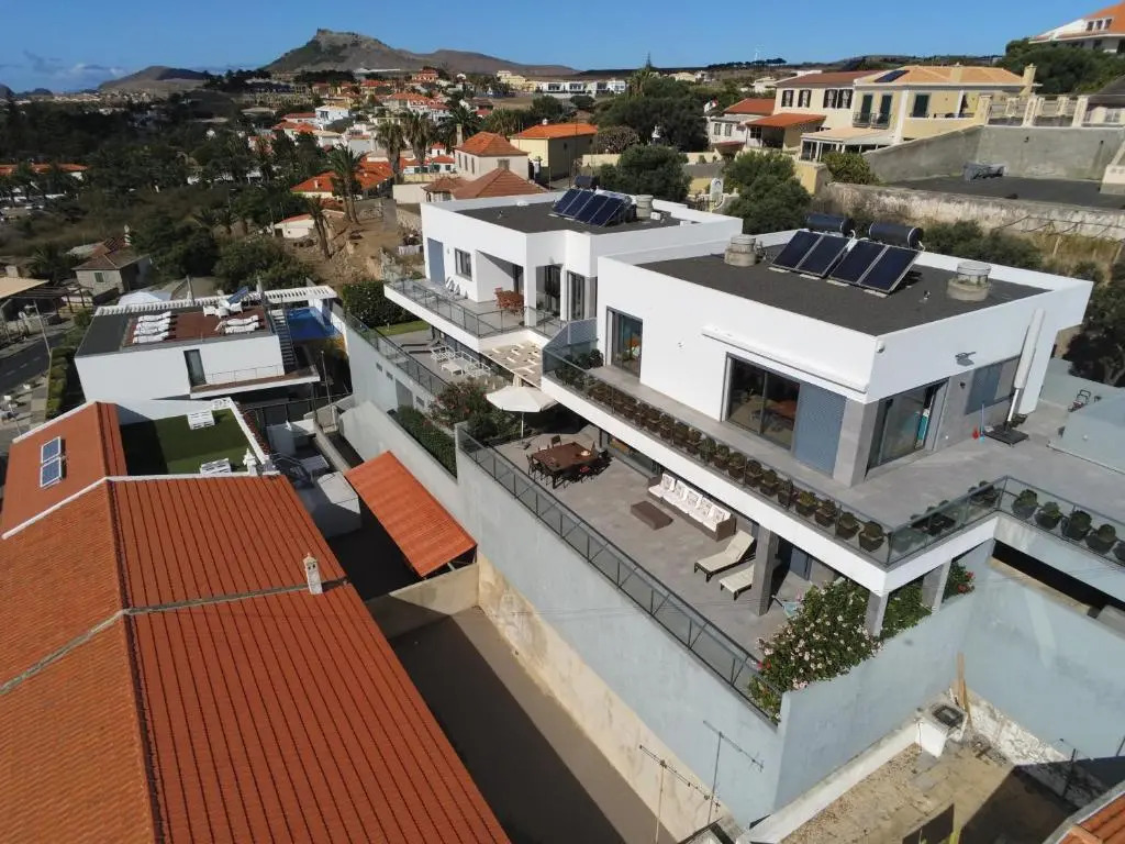 Casa da Maresia by an island apart