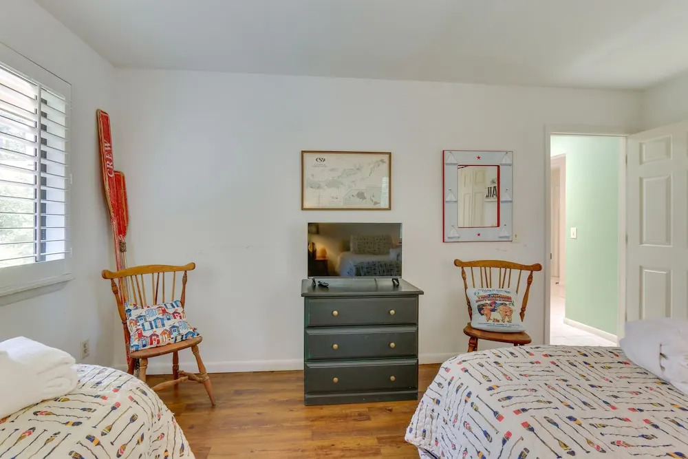 2 Mi to Beach: Hilton Head Home w/ Furnished Deck