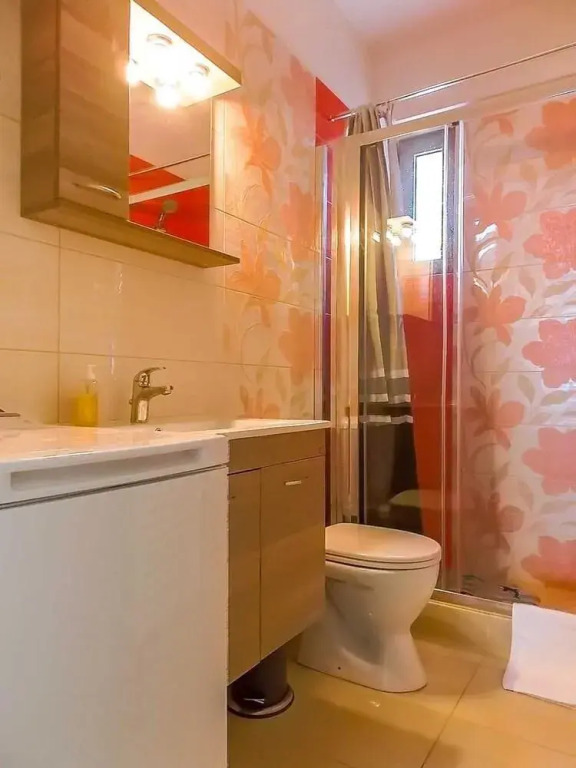 Stylish 2 Bedroom Apartment Spectacular Sea View