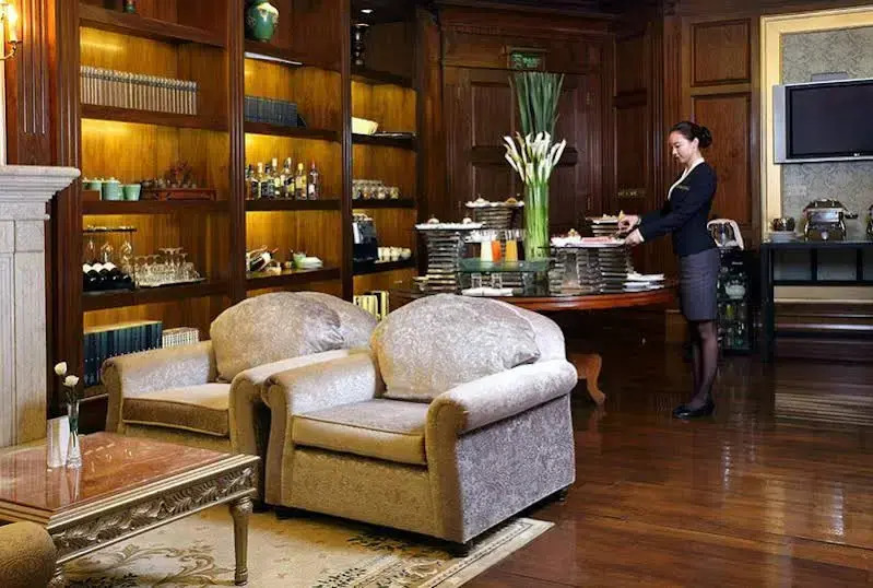 InterContinental Hangzhou Wulin by IHG