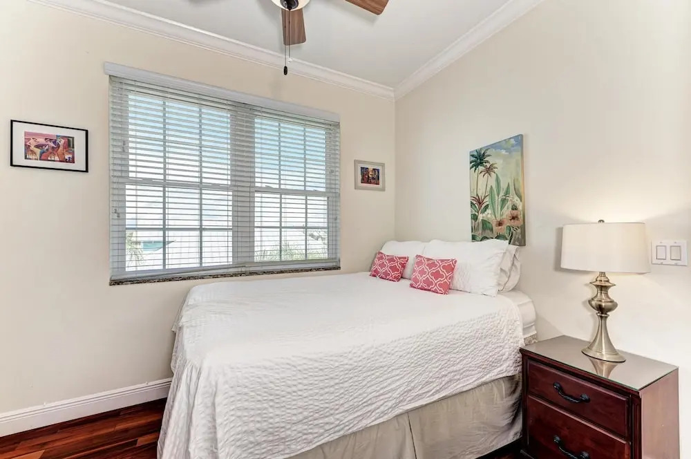 Beautiful Northshore Beauty- 5 Bed-4ba Private Pool Great Location
