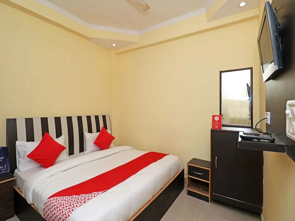 OYO 23167 Hotel Panorama