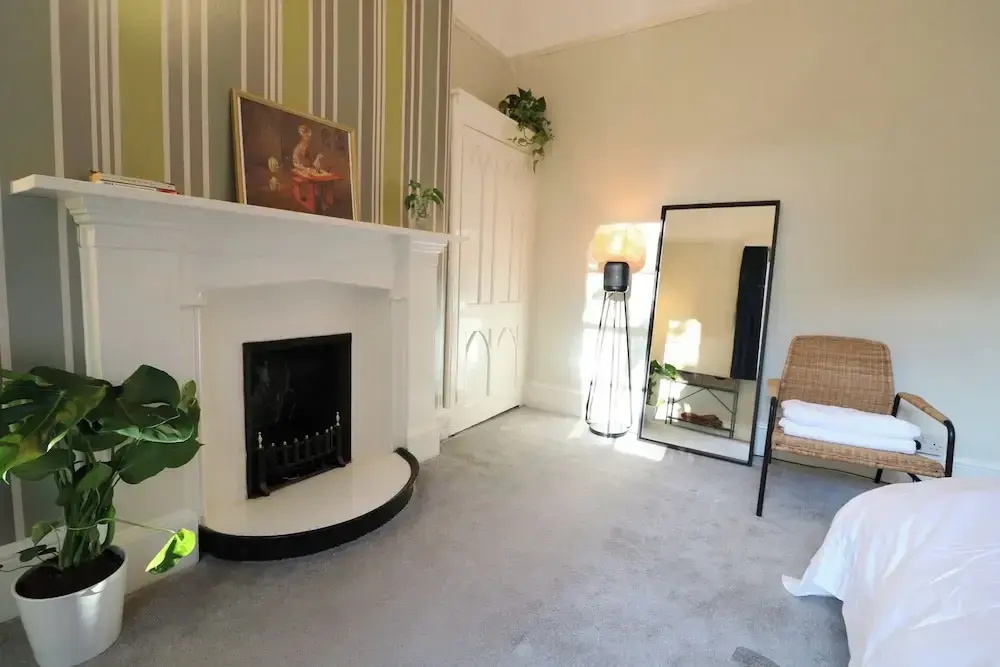 Mossley Hill Retreat