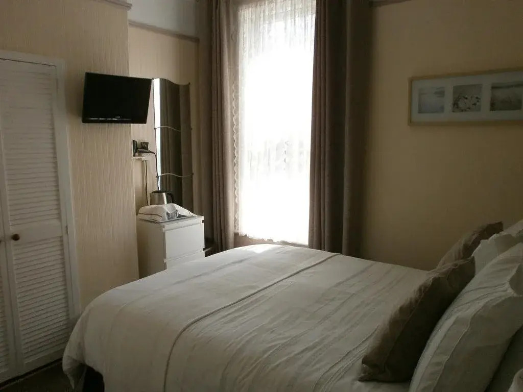Flora Glen Guest House