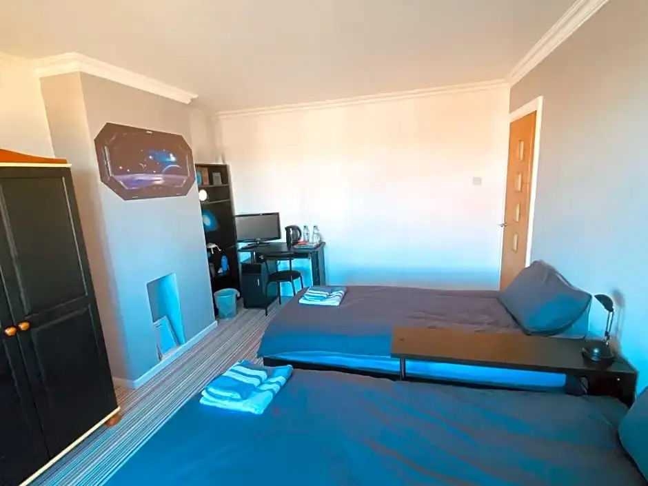 B&B @ No. 94