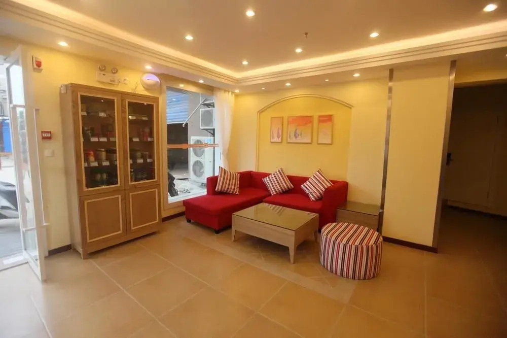 Home Inn Nanchang Jinggangshan Avenue Xinxiqiao Carrefour