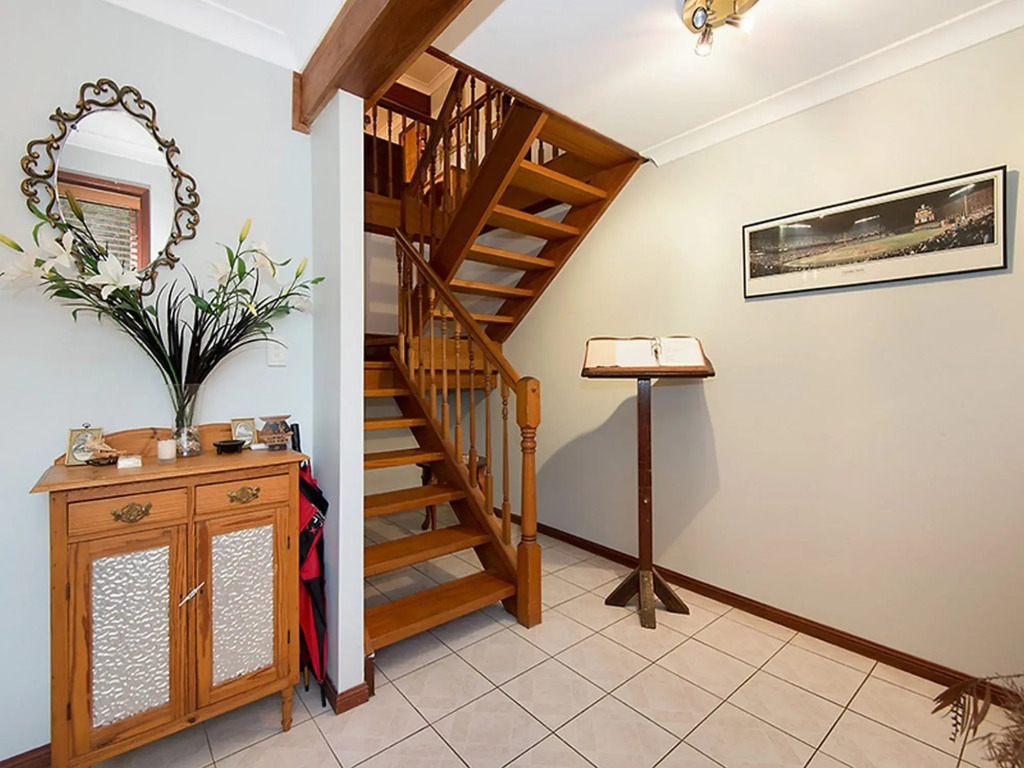 Ainslie Manor Guest House