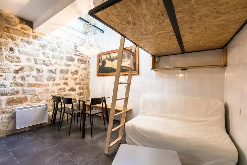 Original, cosy 25m² near CANAL ST-MARTIN
