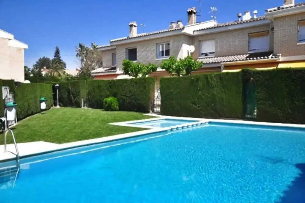 Casa Vista a la Piscina Para 8 Personas en Cambrils