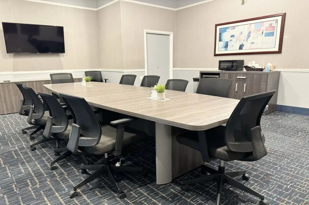 Divya Sutra Plaza and Conference Centre Calgary Airport