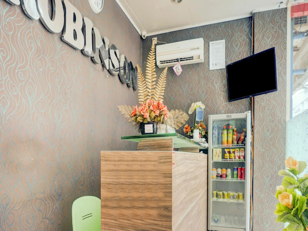 OYO 90002 Wisma Robinson