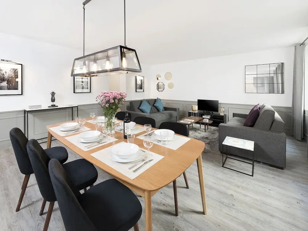 Luxury 3BDR Le Marais II by Livinparis