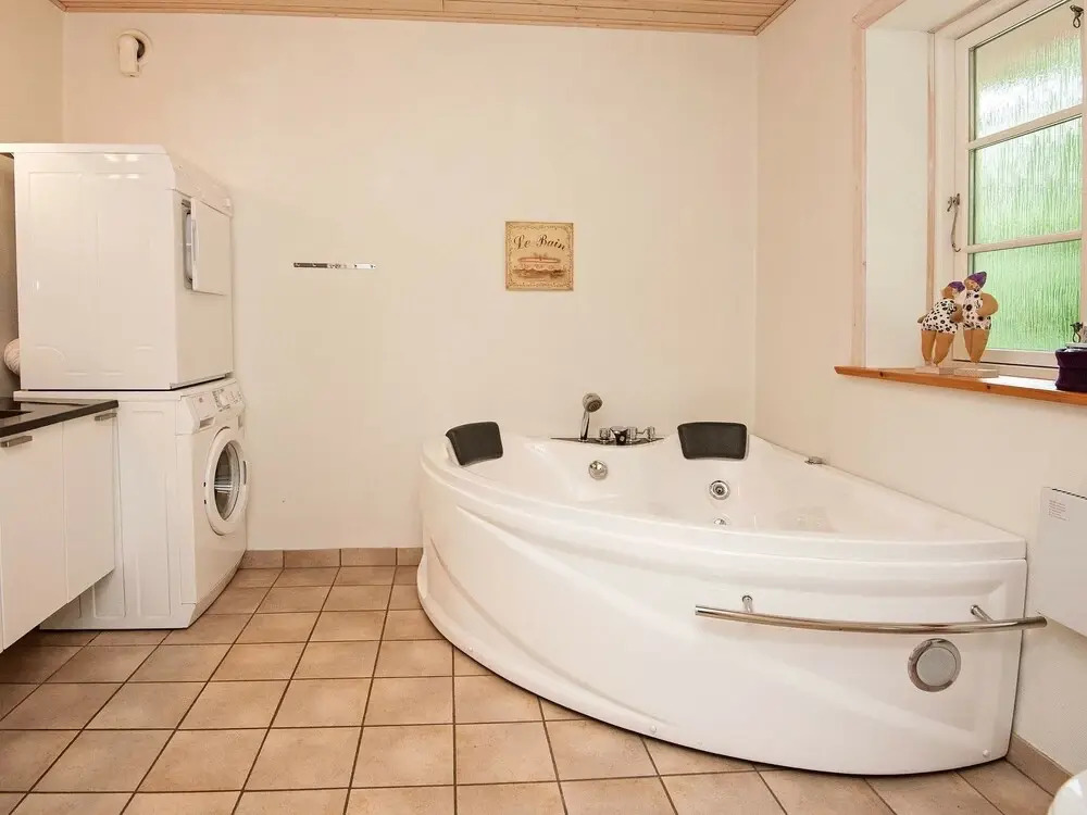 Spacious Holiday Home in Toftlund With Whirlpool