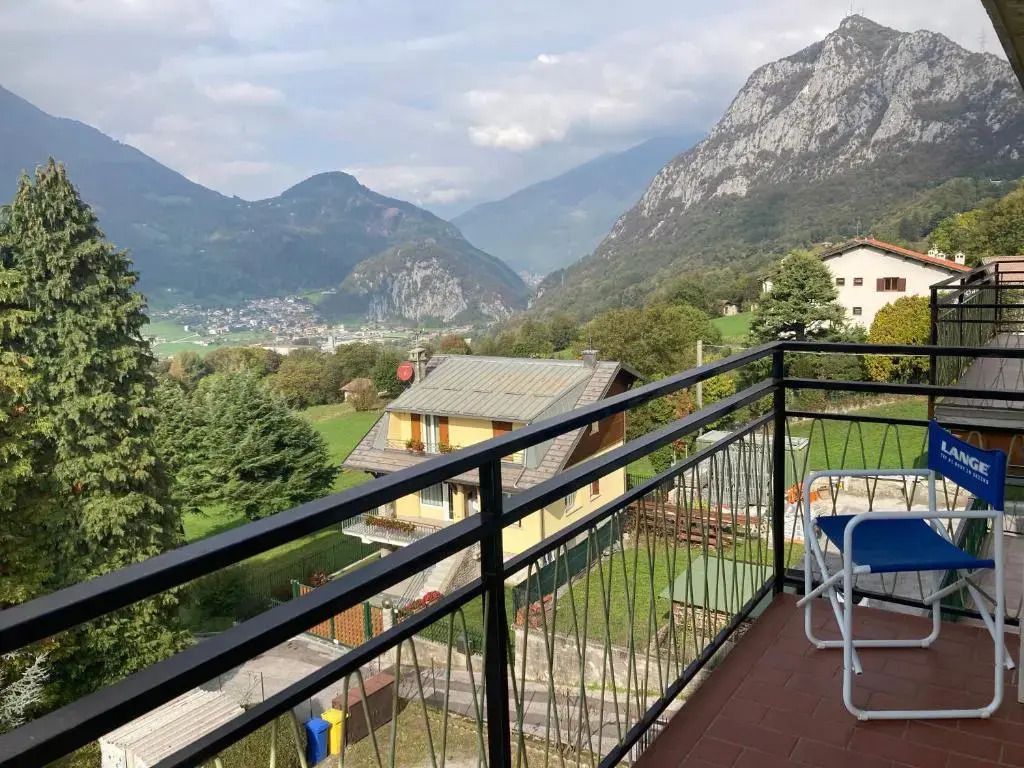 Spacious apartment near wonderful trekking paths