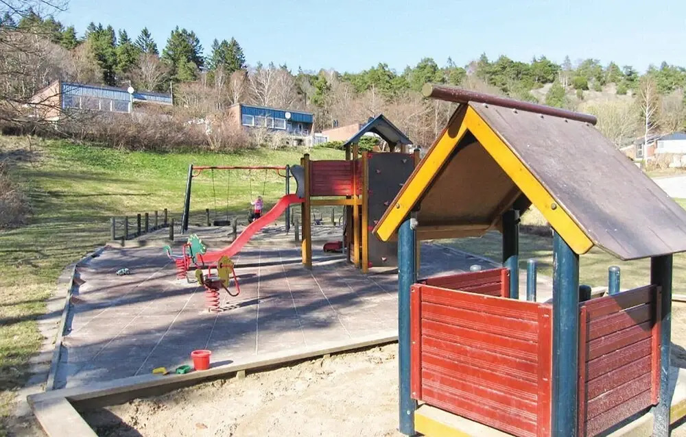 Awesome Home in Mölndal With 5 Bedrooms and Wifi