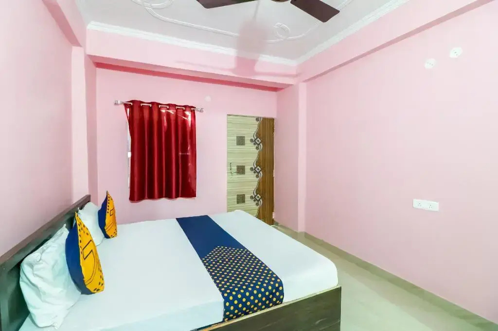 Shri Hari Residency by OYO Rooms