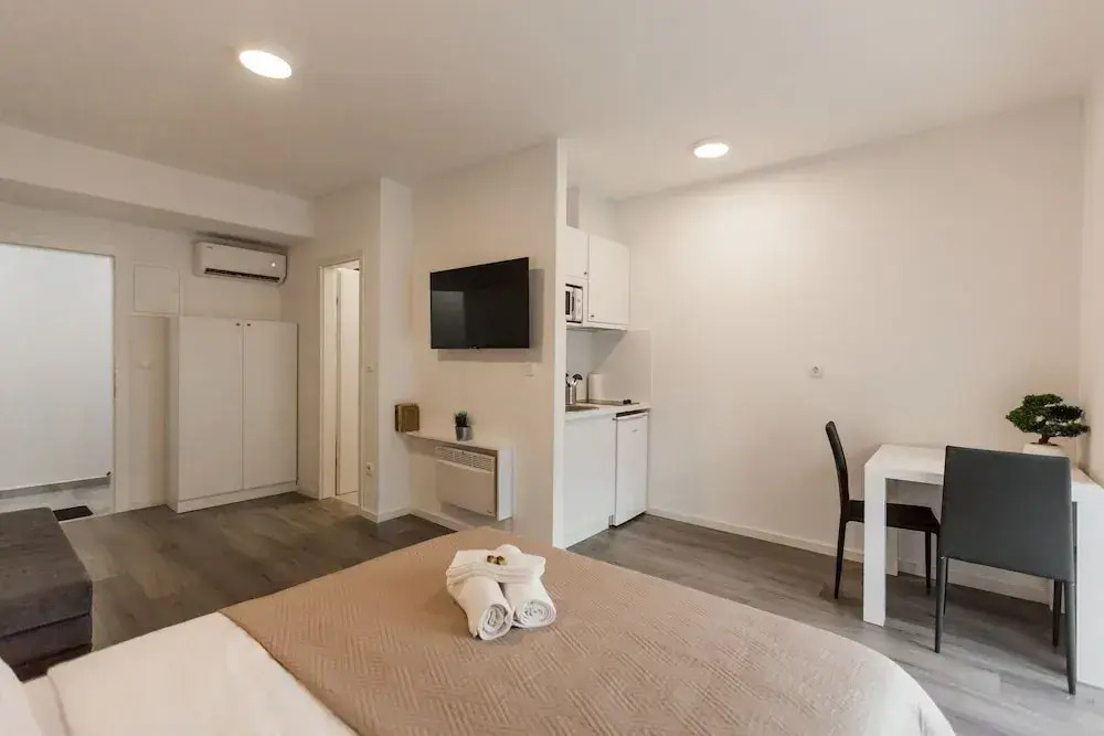 Kings Street Apartments