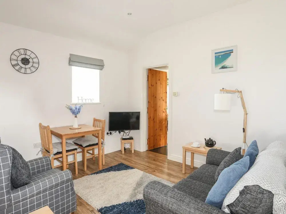 Tyn Towyn - Bwthyn Carreg