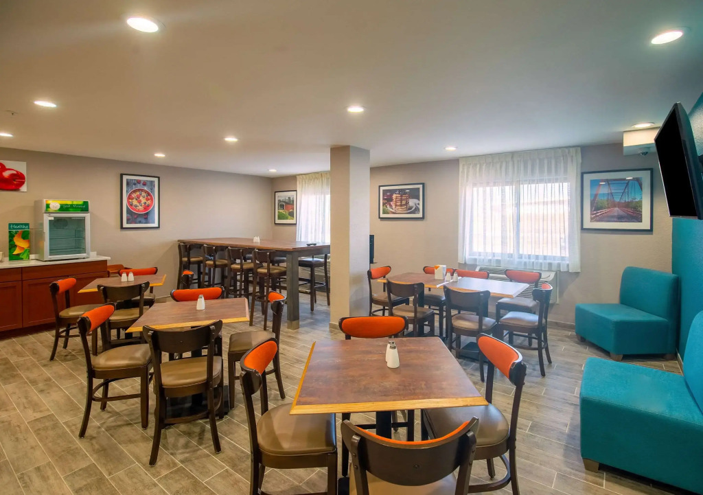 Quality Inn & Suites Hammond Near I-8090