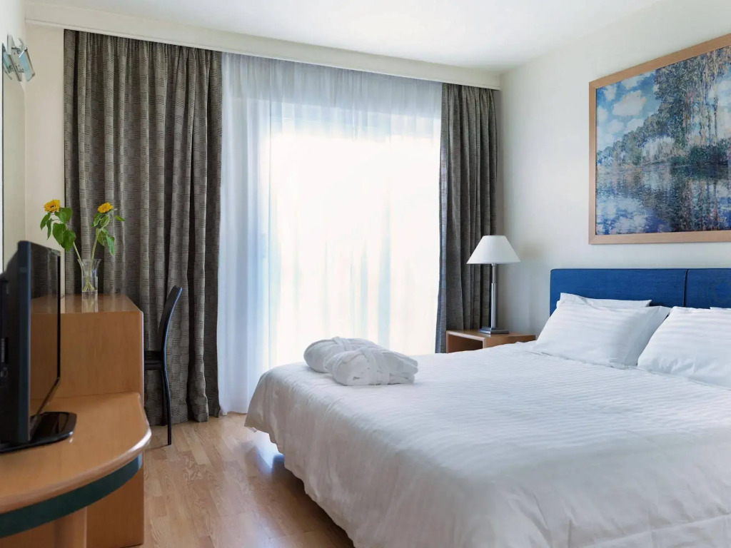 Blazer Suites Hotel