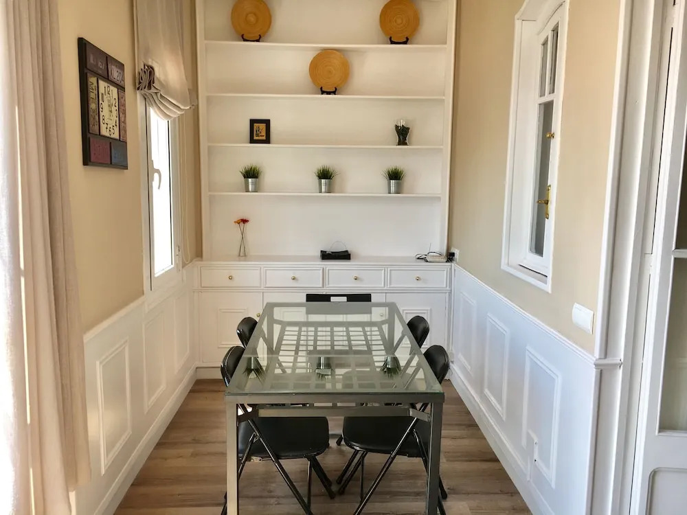 Apartamento Impecable Estancia Con Metro Delante