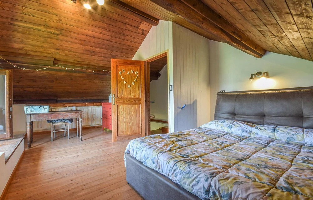 4 Bedroom Stunning Home In Tiglieto