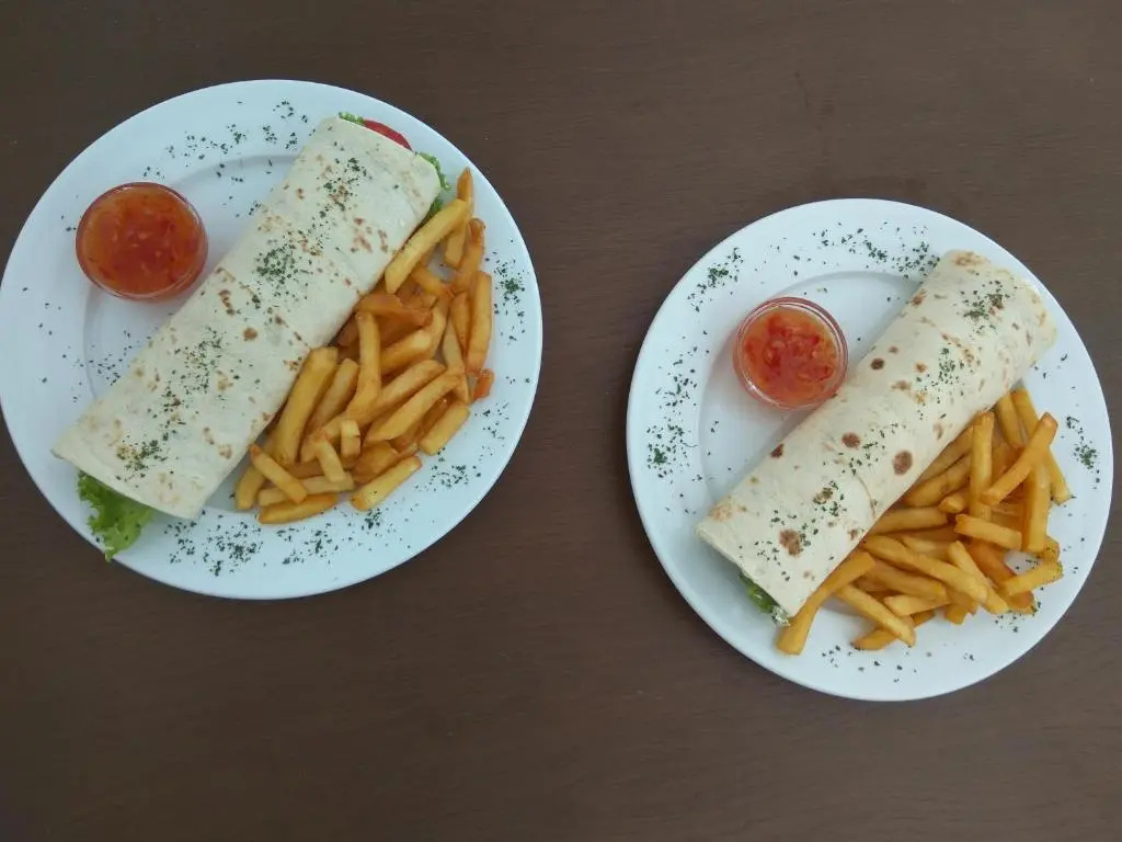 Apartments Kuce Lekovica Beach & snack bar- Bistro