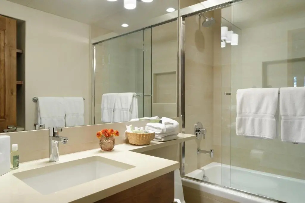 Aspen Square Condominium Hotel