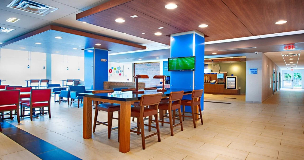 Holiday Inn Express & Suites Houston Southwest Galleria Area by IHG